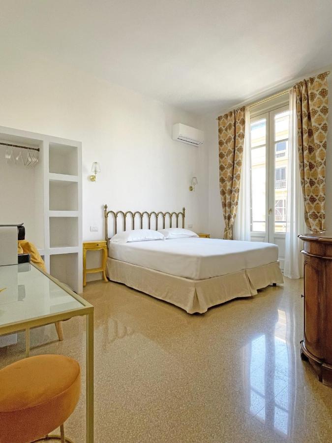 Isola - Smart Aparthotel Messina Esterno foto