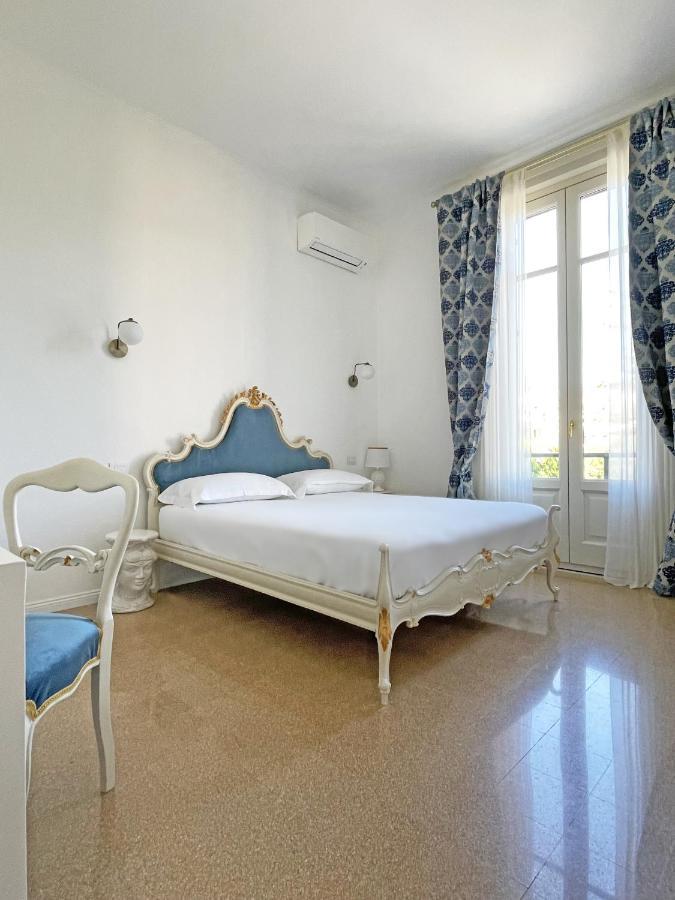 Isola - Smart Aparthotel Messina Esterno foto