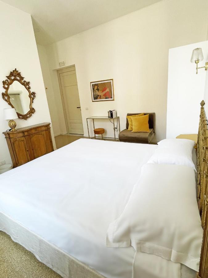 Isola - Smart Aparthotel Messina Esterno foto