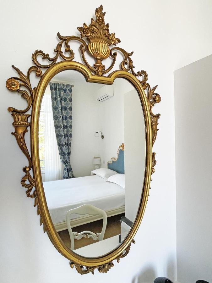 Isola - Smart Aparthotel Messina Esterno foto